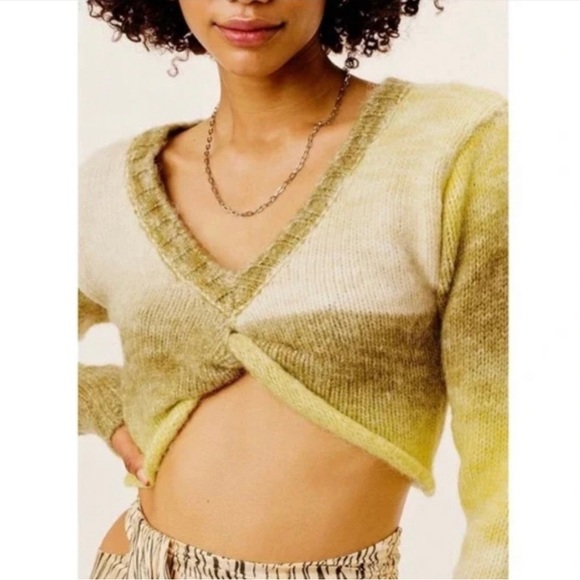 For Love & Lemons Sweater (Host Pick) - Picture 1 of 3